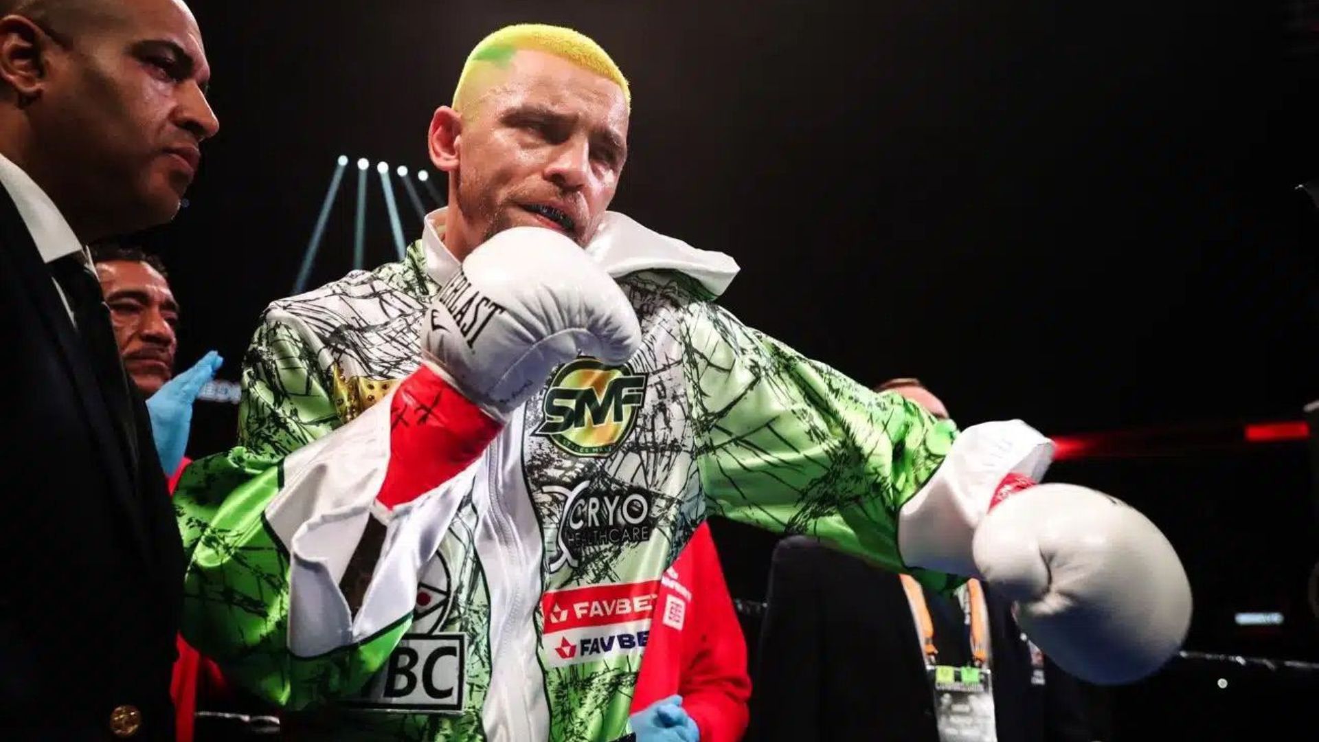 About Us youth boxing training in a supportive community