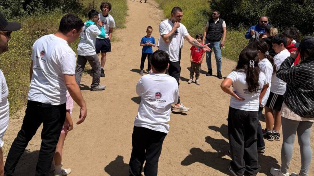 free kids boxing and nature hiking program in los angeles