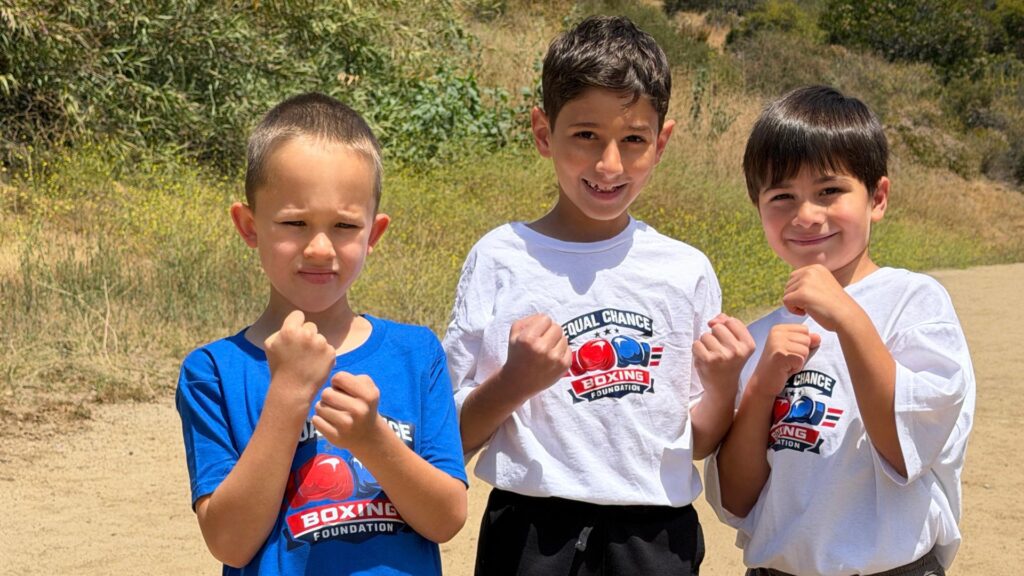 kids outdoor training & hiking in la | boxing charity program